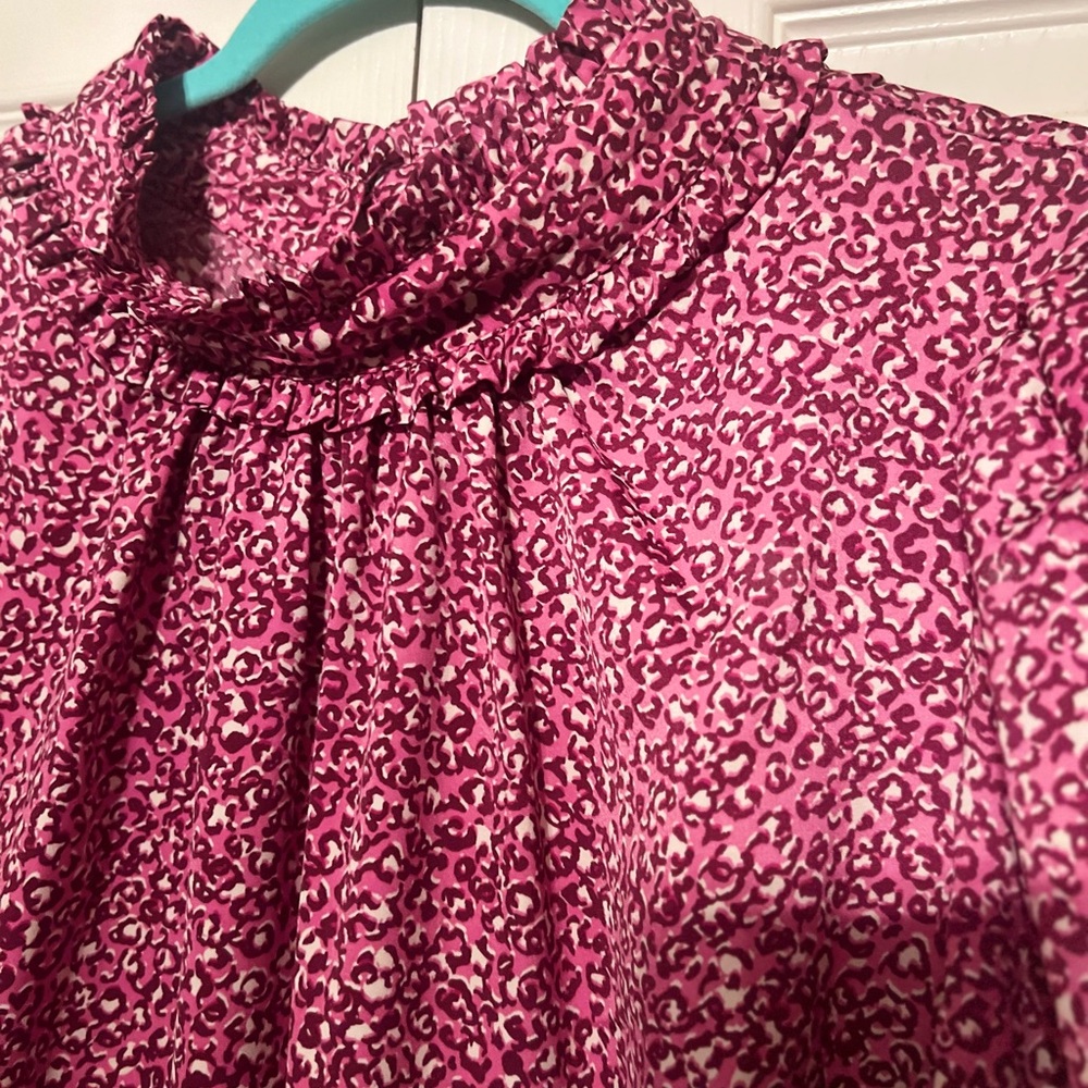 Who What Wear pink leopard print satin cocktail dress with 3/4 sleeves - Picture 3 of 8